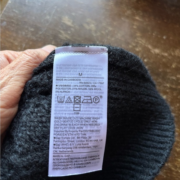 Gap Women Pointelle Sweater - Picture 6 of 6